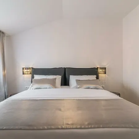 דירה Luxury Piano זאדאר